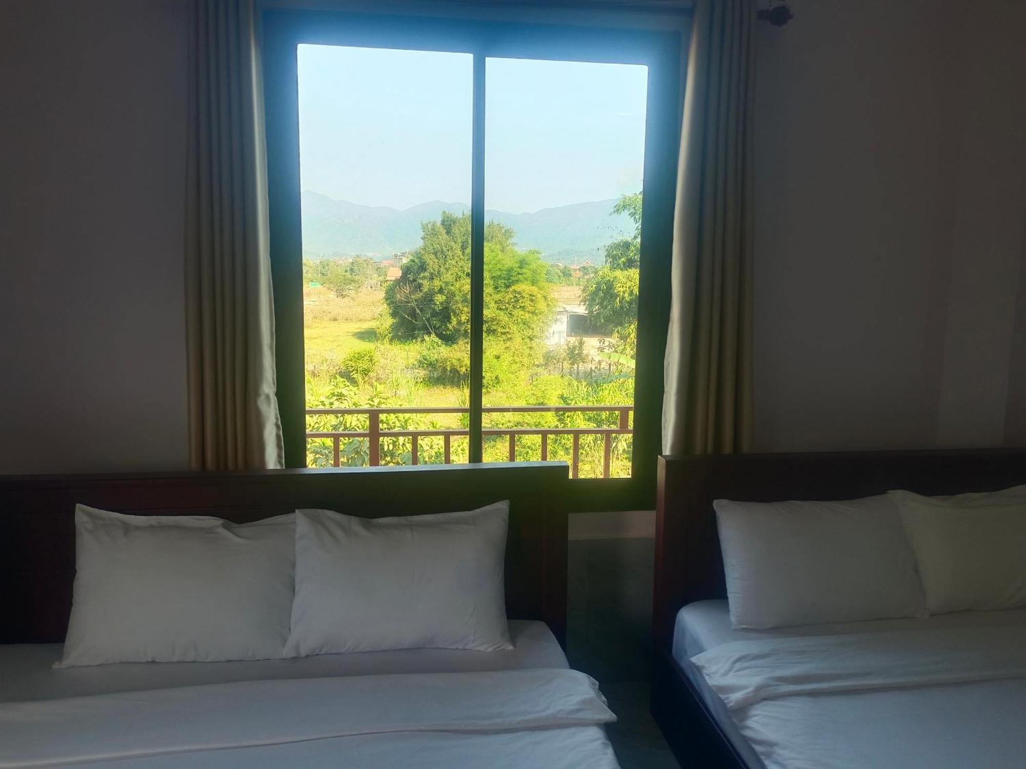 Dd Guesthouse Vang Vieng Exterior foto