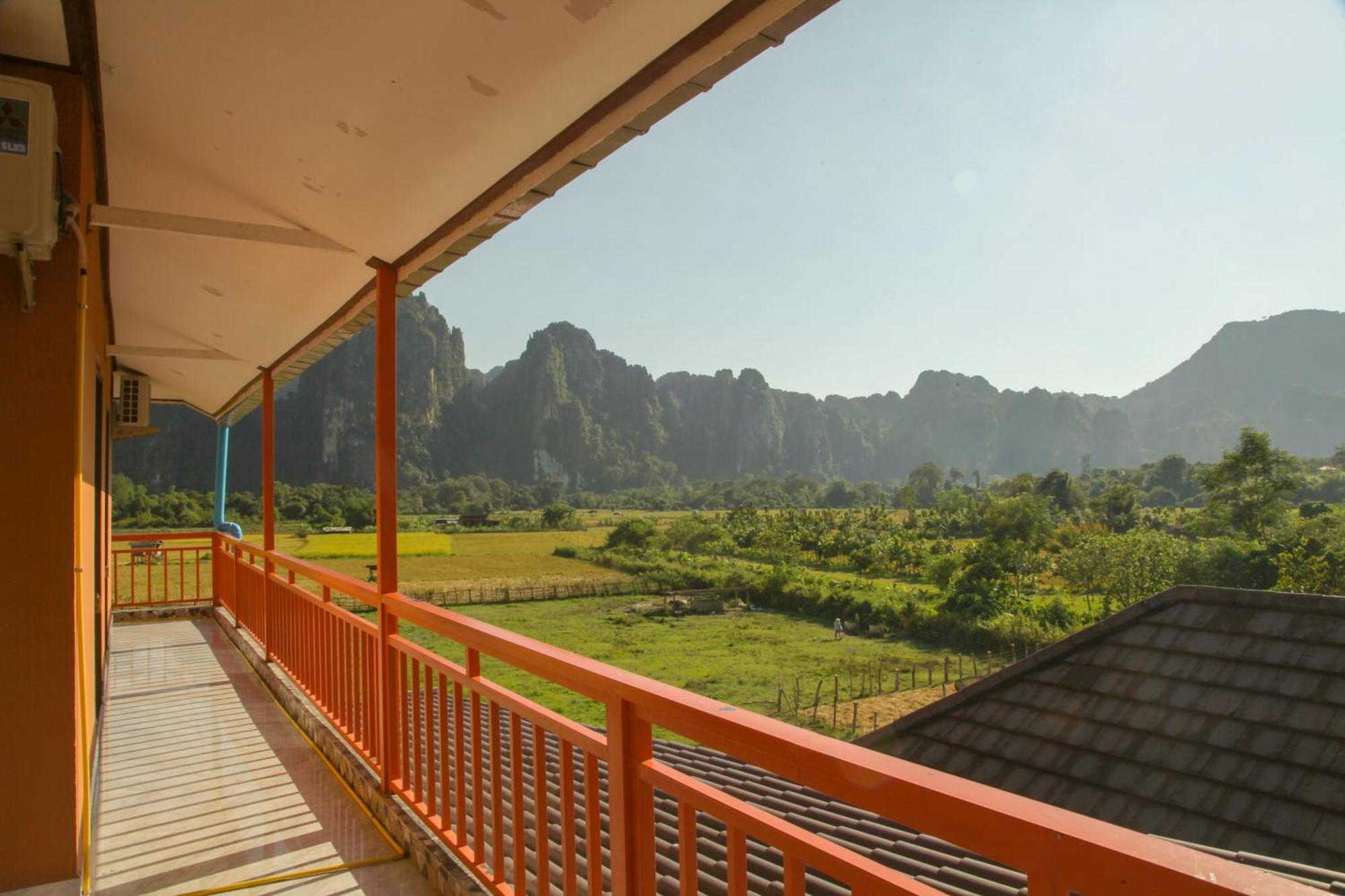 Dd Guesthouse Vang Vieng Exterior foto