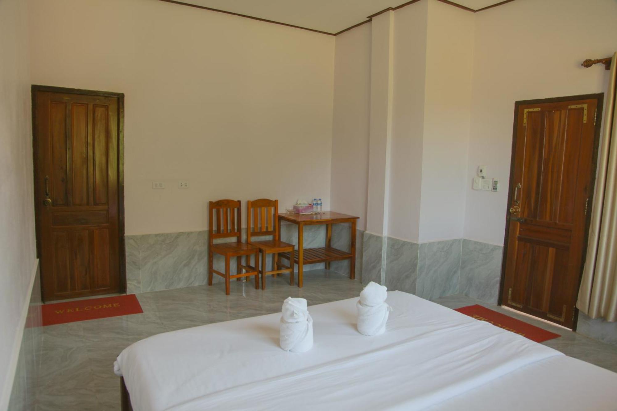 Dd Guesthouse Vang Vieng Exterior foto